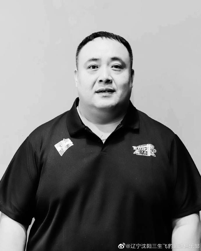 jk情趣女仆白丝下面被揉