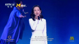 日本老师扒裙子打屁股网站
